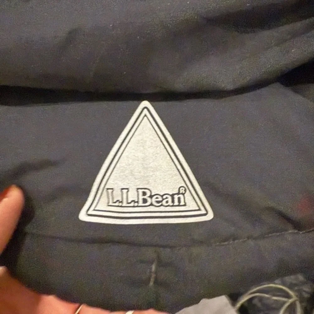 L.L. Bean Kids Dark Blue Puffer Jacket - Picture 3 of 8